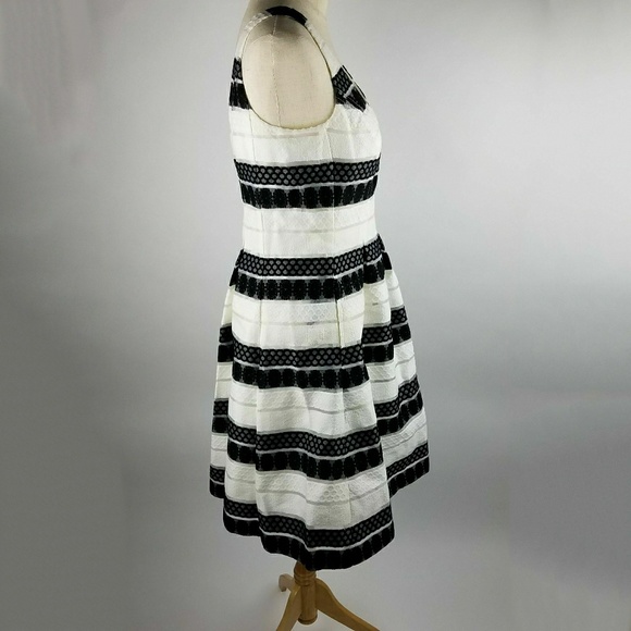 ↠Nine West tealength imprinted felt pattern dress↞ - Picture 2 of 5